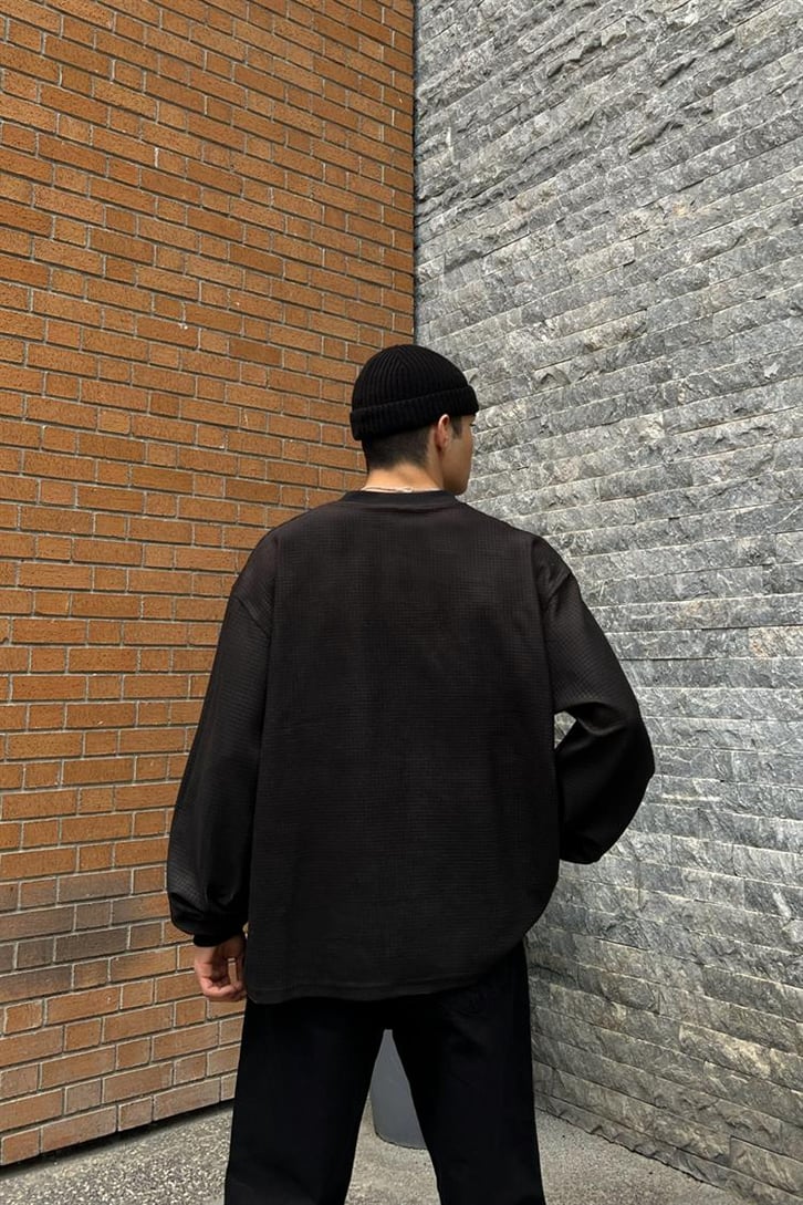 Flaw Atelier Çift Taraflı Siyah Sweatshirt