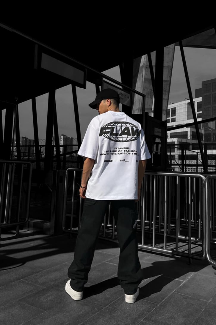 Flaw Atelier Fashion Line Oversize Tshirt