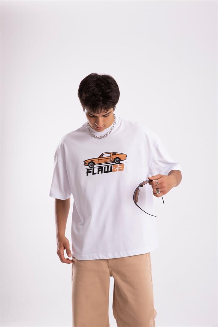 Flaw Atelier Flaw 23 Retro Car Printed Beyaz Oversize Tshirt
