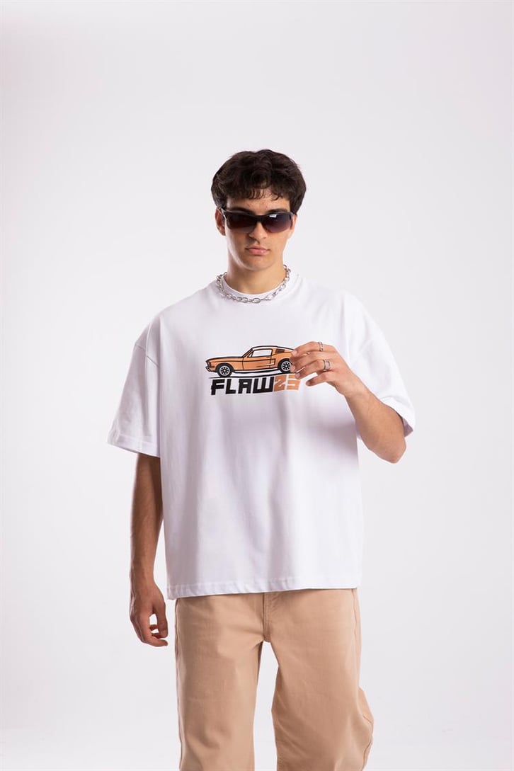 Flaw Atelier Flaw 23 Retro Car Printed Beyaz Oversize Tshirt