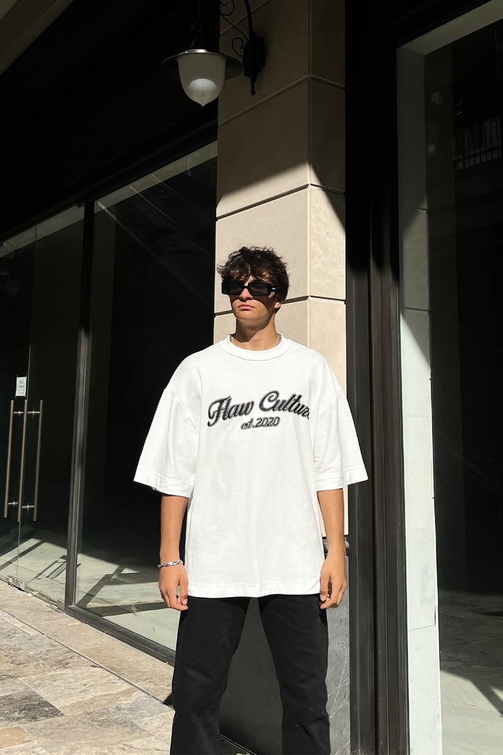 Flaw Atelier Flaw Culture Nakışlı White Oversize Tee