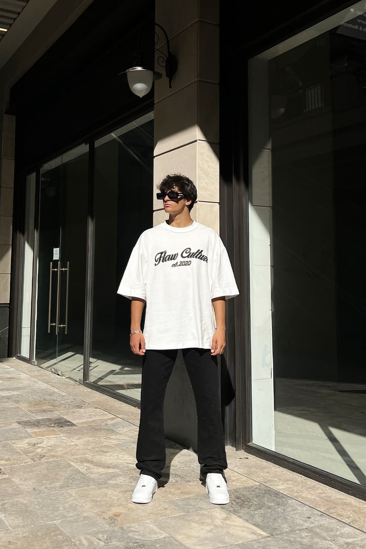 Flaw Atelier Flaw Culture Nakışlı White Oversize Tee