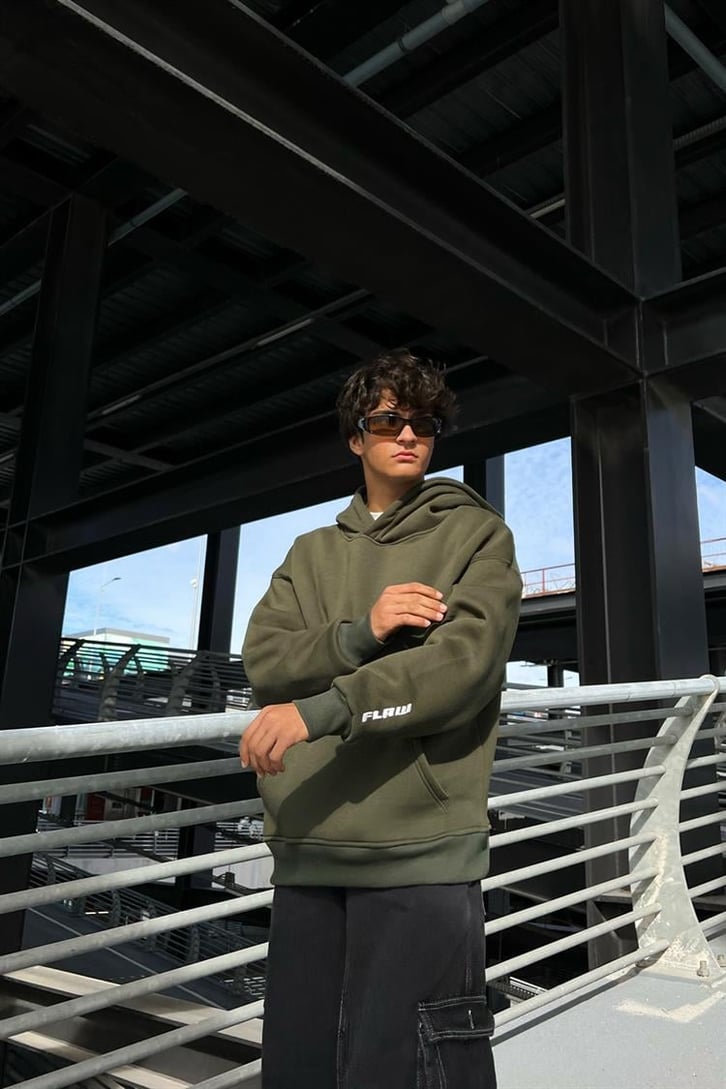 Flaw Atelier Flaw Kol Nakışlı Koyu Haki Oversize Hoodie