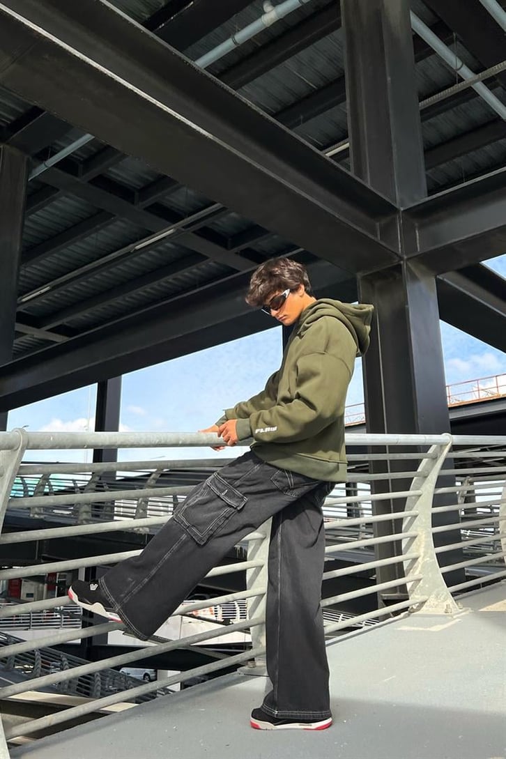 Flaw Atelier Flaw Kol Nakışlı Koyu Haki Oversize Hoodie