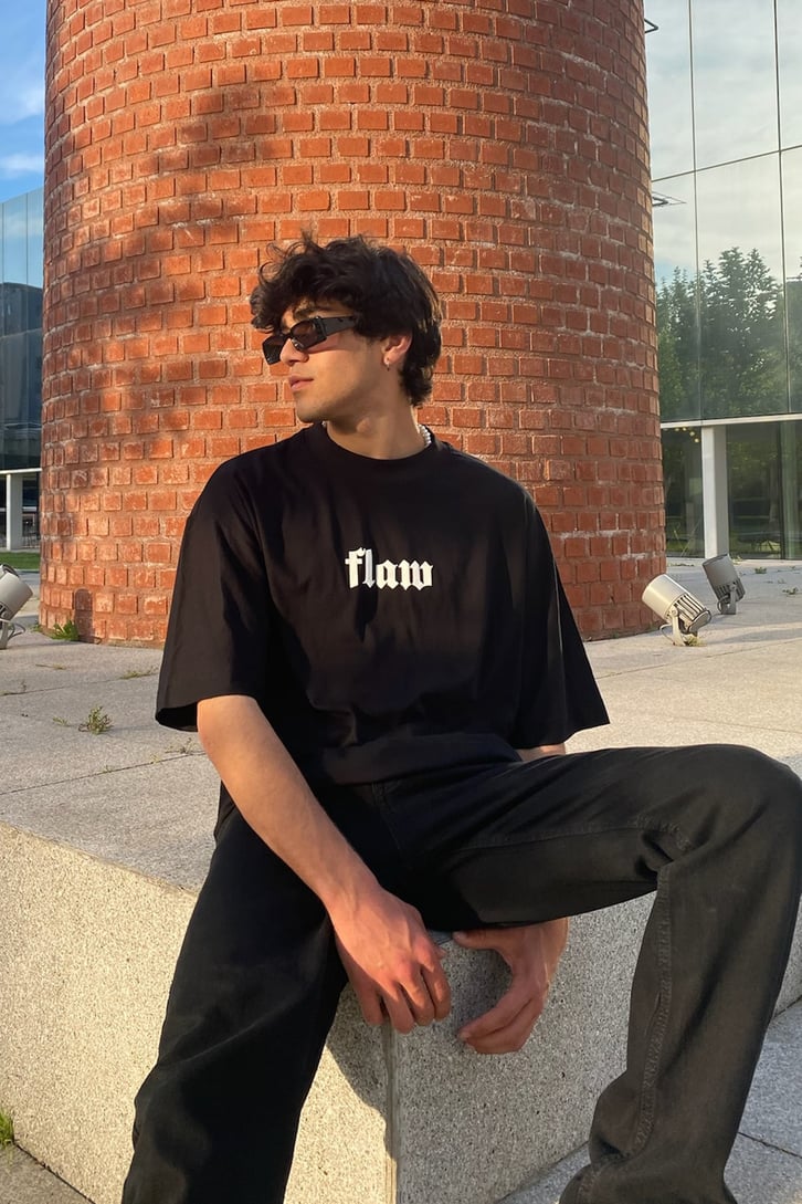 Flaw Atelier Insignia Black Oversize Printed Tee