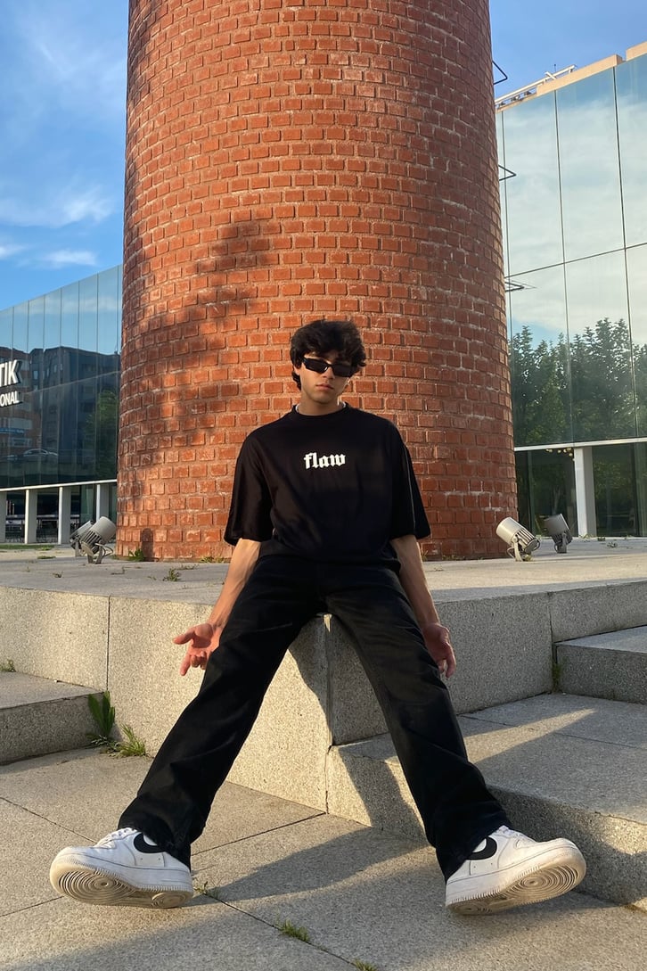 Flaw Atelier Insignia Black Oversize Printed Tee