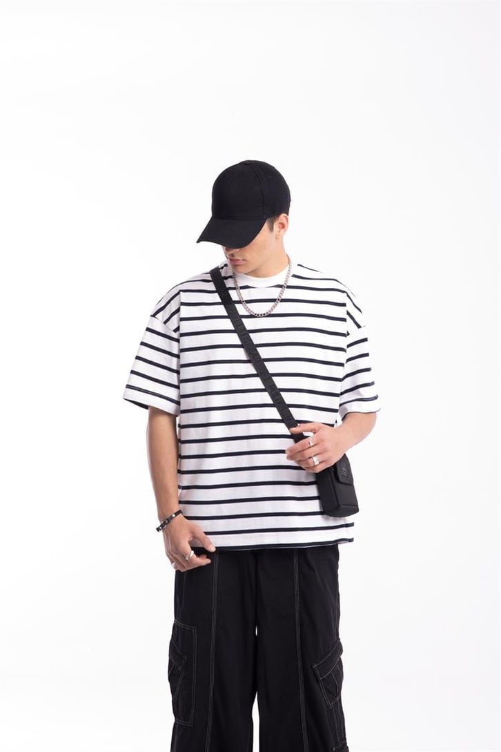 Flaw Atelier Lacivert Çizgili Beyaz Oversize Tshirt