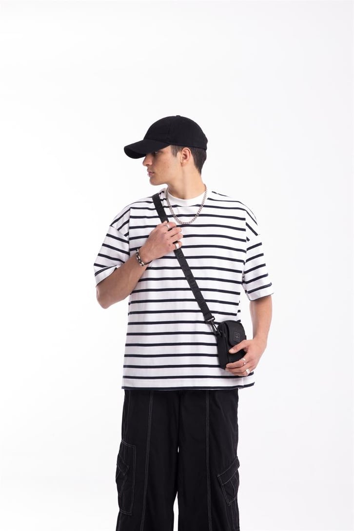Flaw Atelier Lacivert Çizgili Beyaz Oversize Tshirt