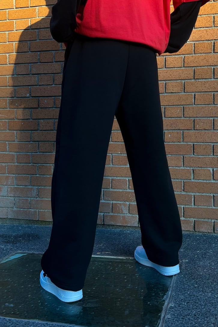 Flaw Atelier Lastikli Paça Siyah Relaxed Eşofman Altı