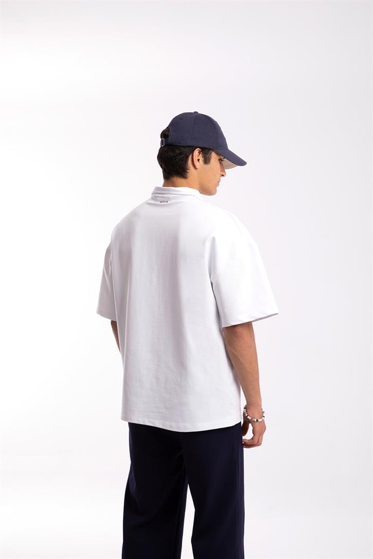Flaw Atelier Logo Detaylı Beyaz Polo Yaka Tshirt