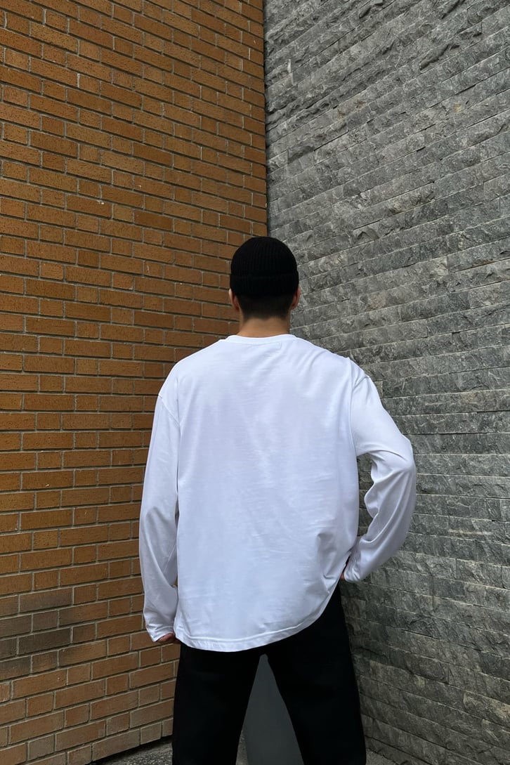 Flaw Atelier Nakışlı Beyaz Long Sleeve Tshirt