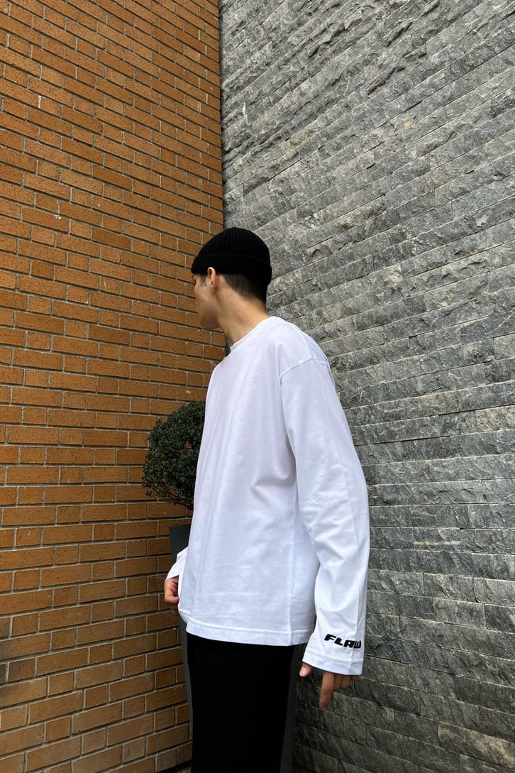 Flaw Atelier Nakışlı Beyaz Long Sleeve Tshirt