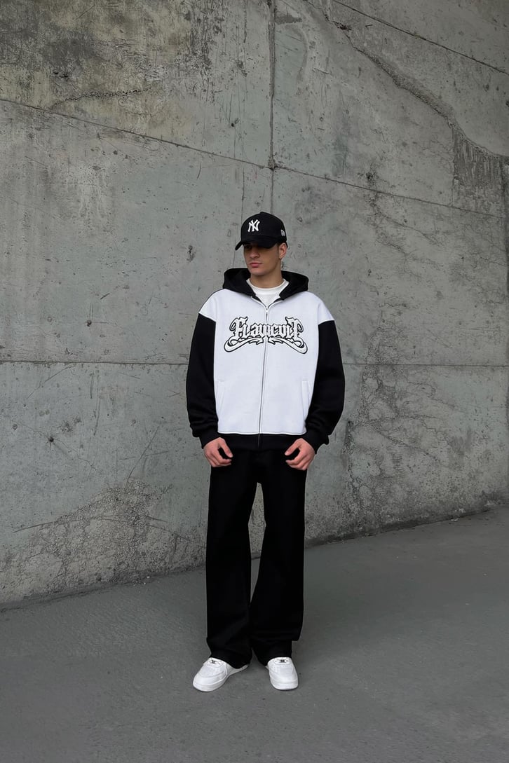 Flaw Atelier Nakışlı Beyaz Oversize Zip Hoodie
