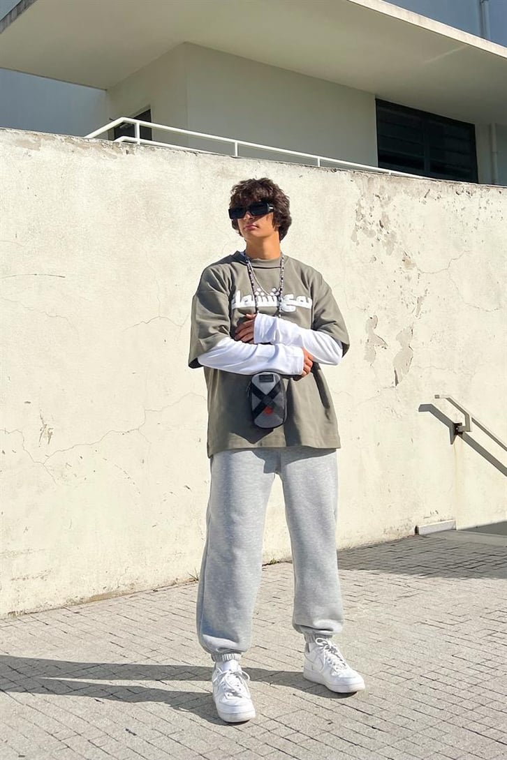Flaw Atelier Nakışlı Gri İçi Pamuklu Jogger Eşofman Altı
