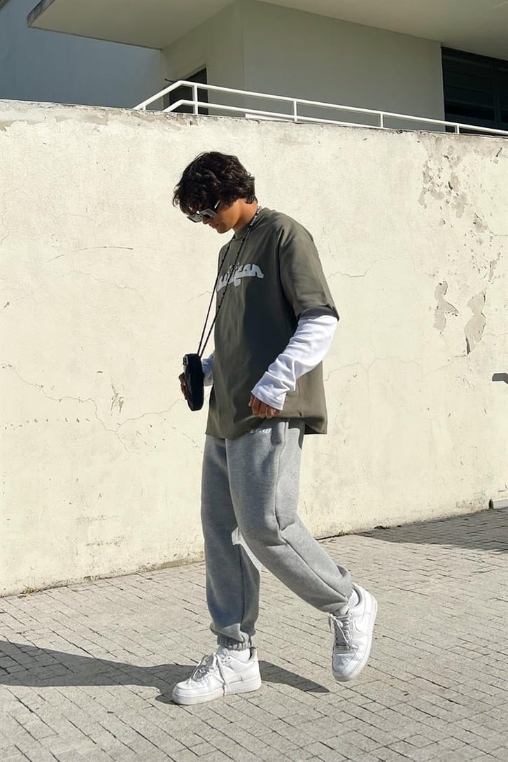 Flaw Atelier Nakışlı Gri İçi Pamuklu Jogger Eşofman Altı