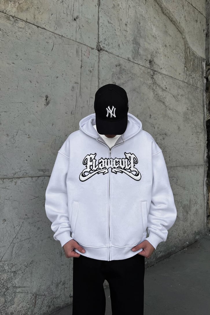 Flaw Atelier Nakışlı Kar Beyaz Oversize Zip Hoodie