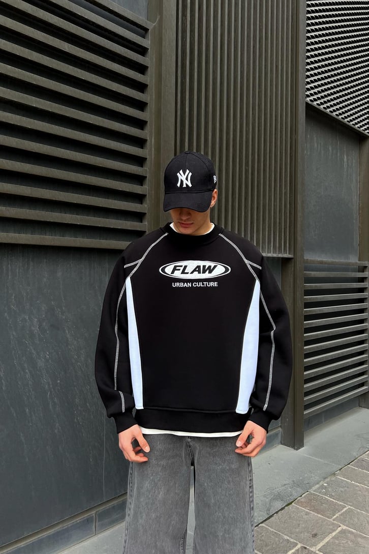 Flaw Atelier Nakışlı Siyah Bisiklet Yaka Sweatshirt