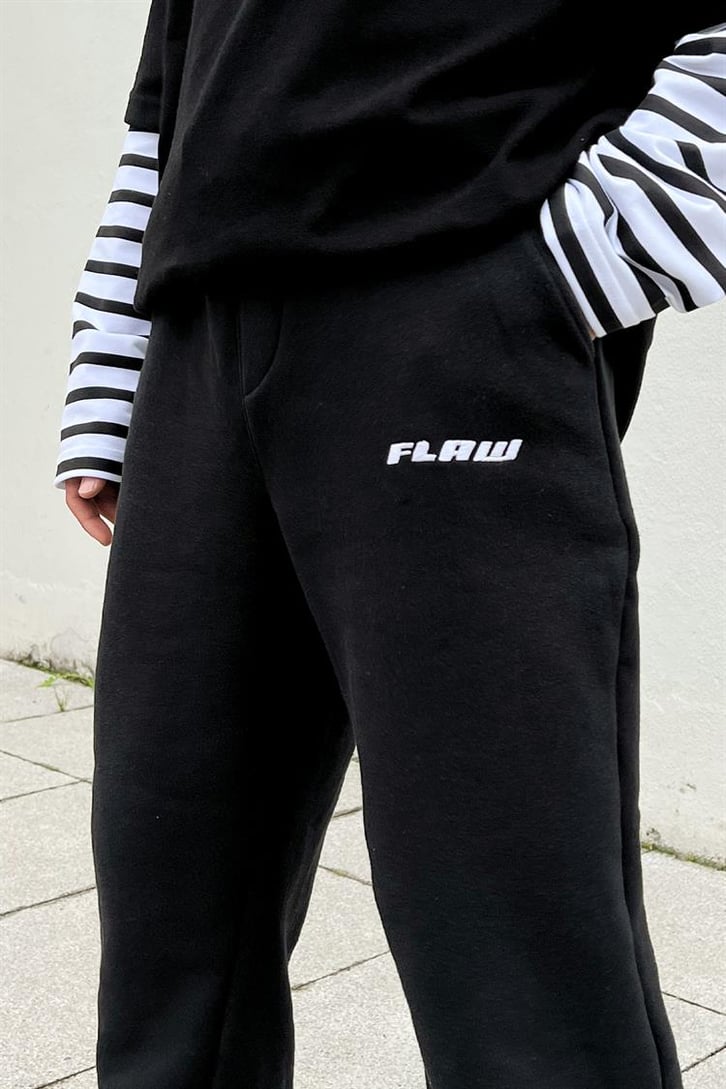 Flaw Atelier Nakışlı Siyah İçi Pamuklu Jogger Eşofman Altı