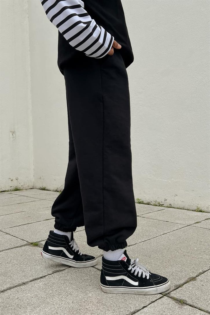 Flaw Atelier Nakışlı Siyah İçi Pamuklu Jogger Eşofman Altı