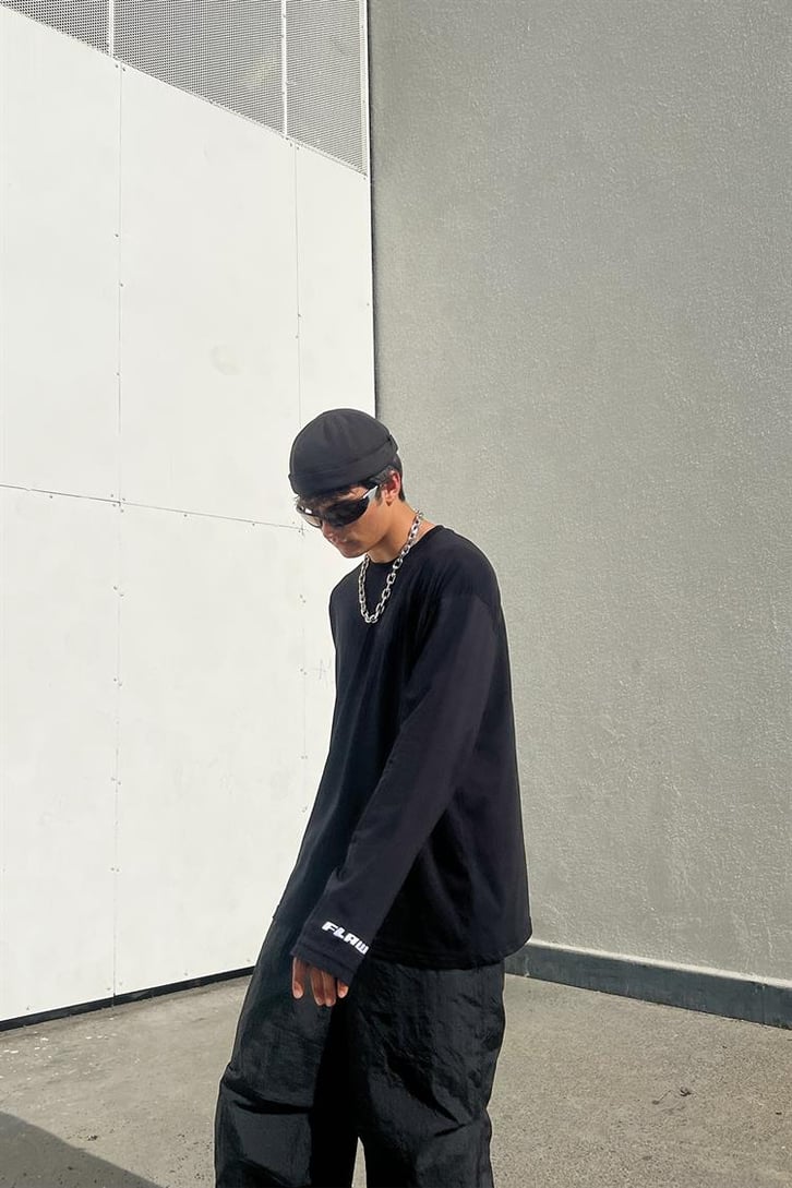 Flaw Atelier Nakışlı Siyah Long Sleeve Tshirt