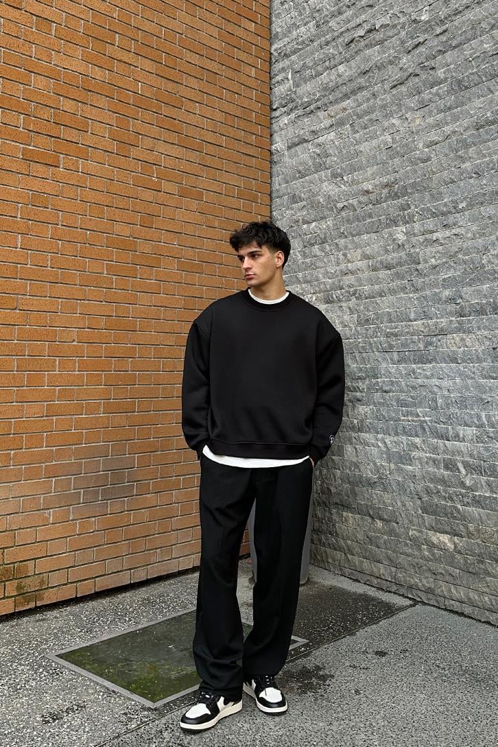 Flaw Atelier Relax Oversize Basic Siyah Sweatshirt