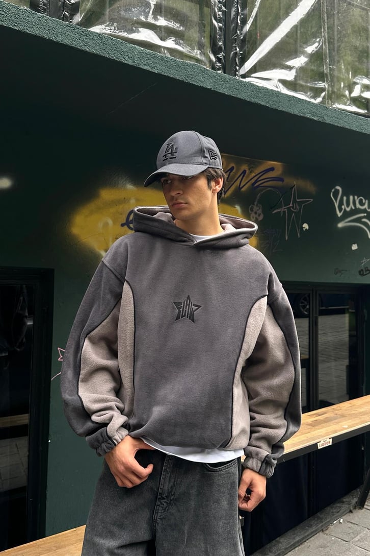 Flaw Atelier Star Flaw Nakışlı Koyu Gri Polar Hoodie