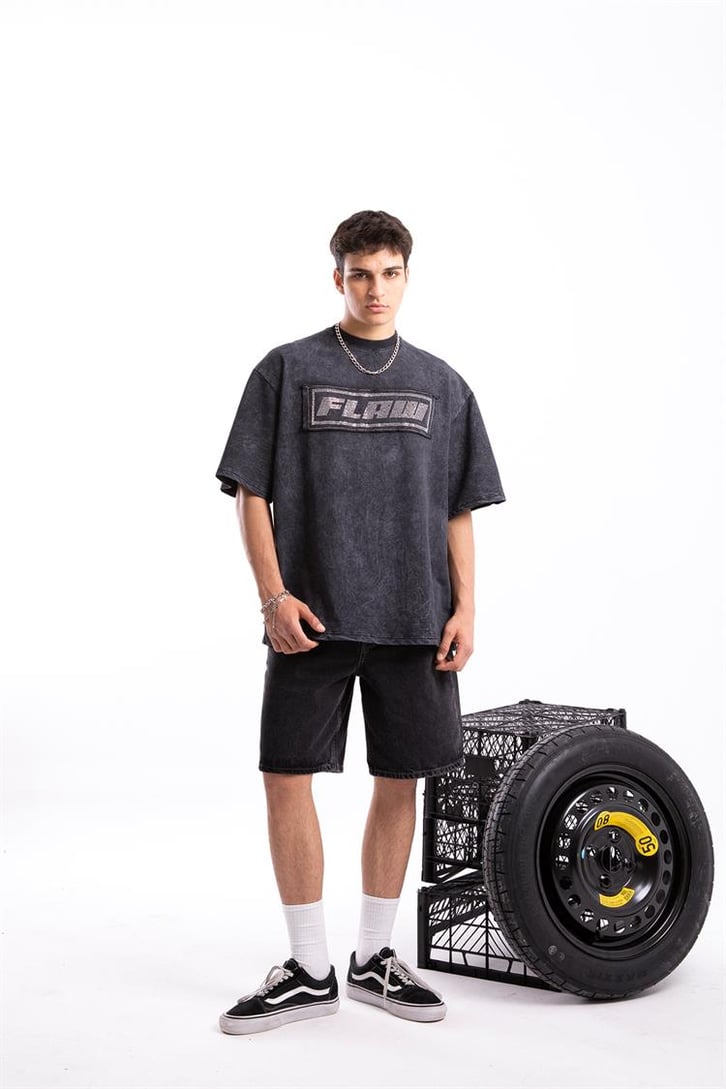 Flaw Atelier Taş İşlemeli Acid Wash Oversize Tshirt
