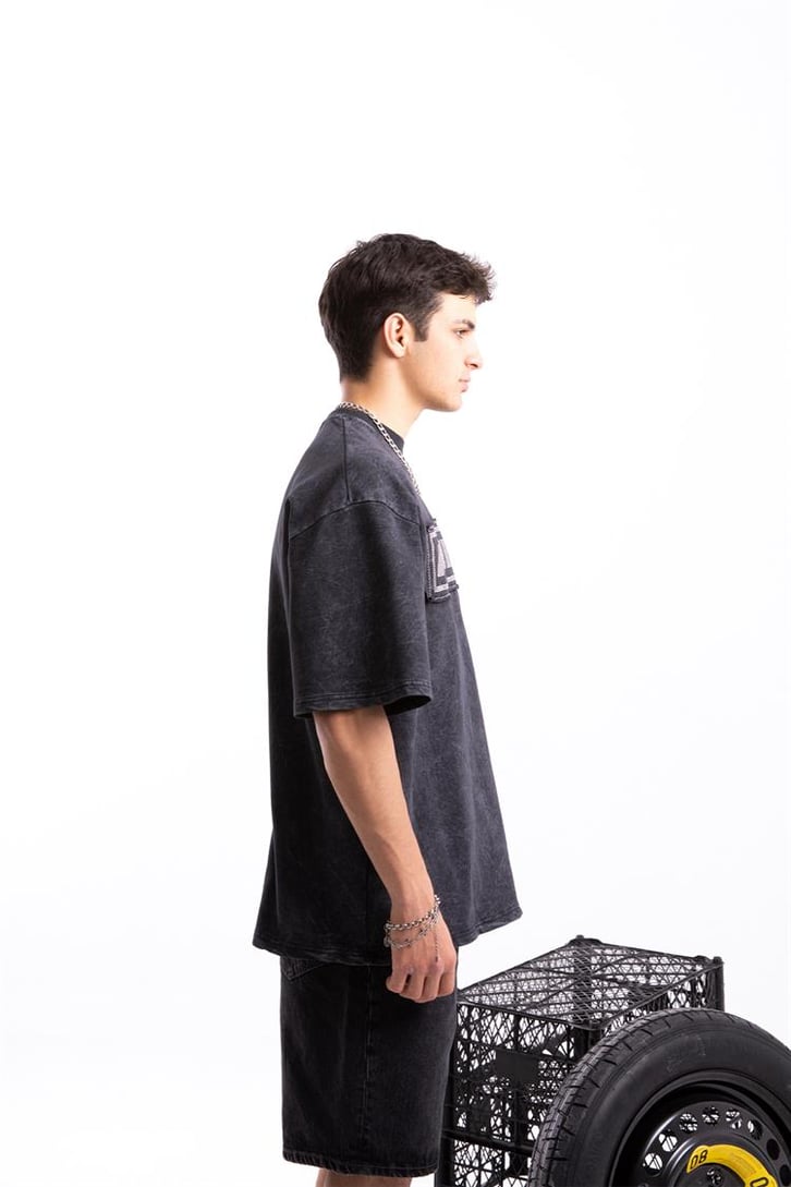 Flaw Atelier Taş İşlemeli Acid Wash Oversize Tshirt