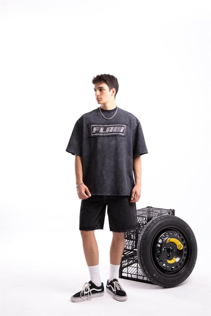 Flaw Atelier Taş İşlemeli Acid Wash Oversize Tshirt