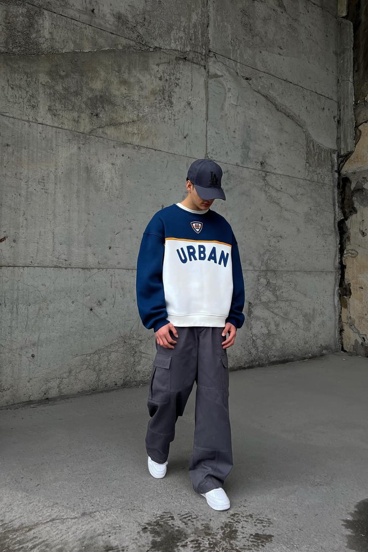 Flaw Atelier Urban Baskılı Siyah Oversize Sweatshirt