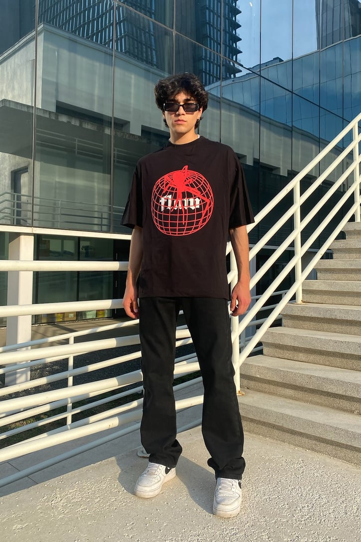 Flaw Atelier Venom Black Oversize Printed Tee