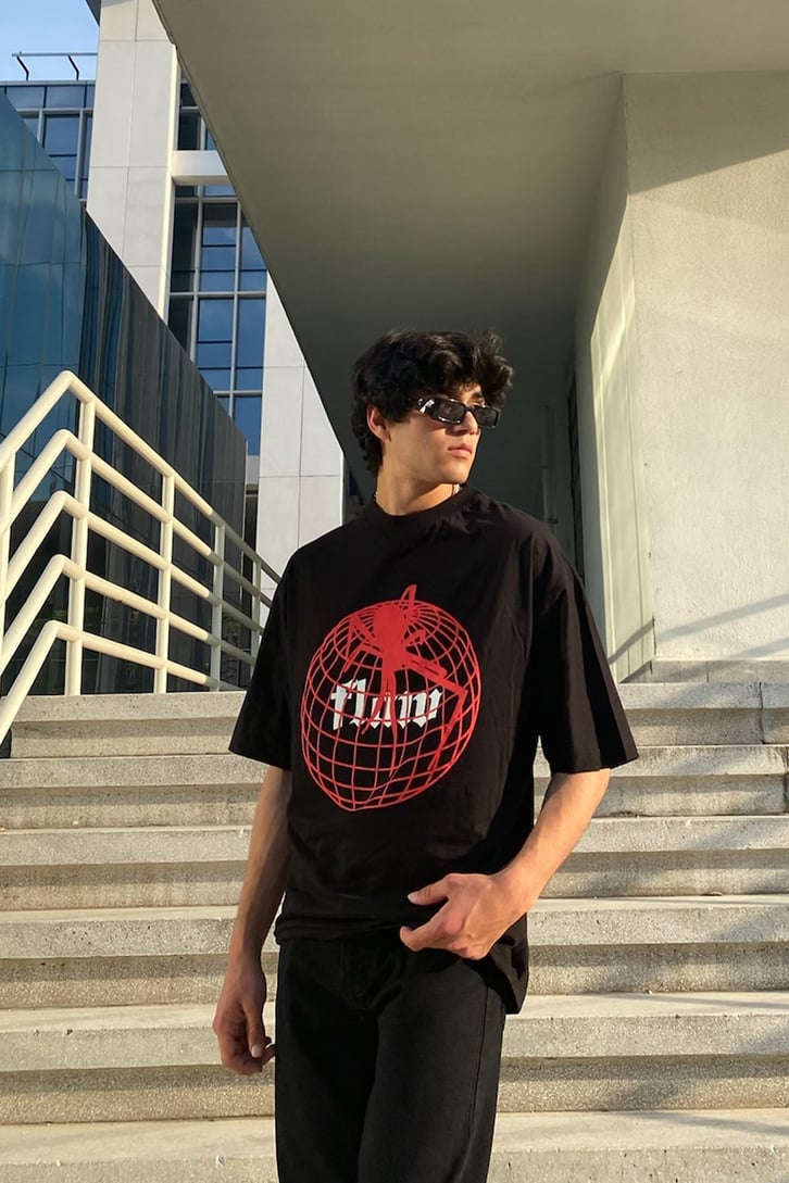 Flaw Atelier Venom Black Oversize Printed Tee