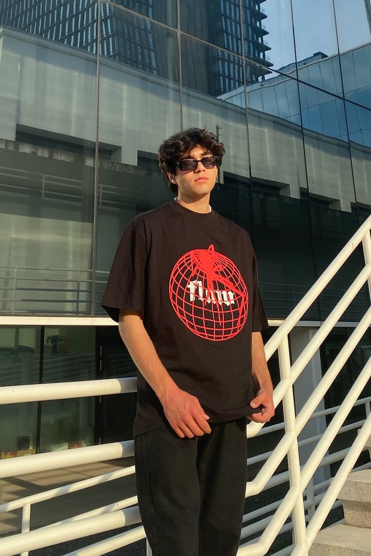 Flaw Atelier Venom Black Oversize Printed Tee