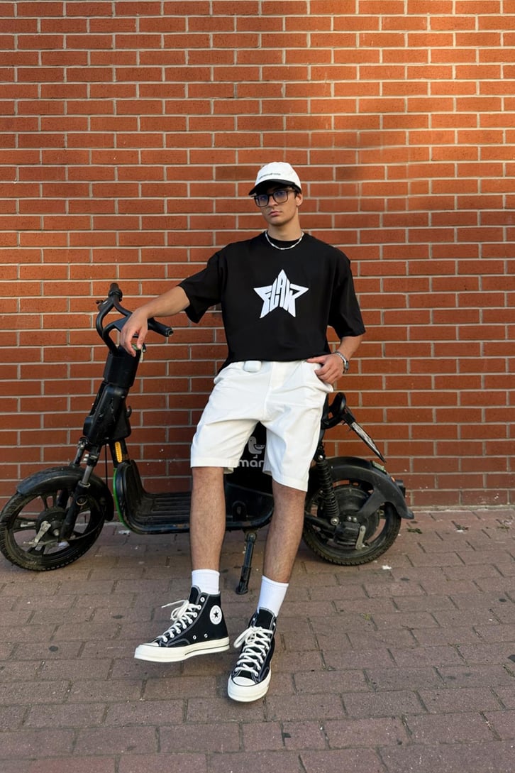 Flaw Star Aplike Nakışlı Oversize Tişört