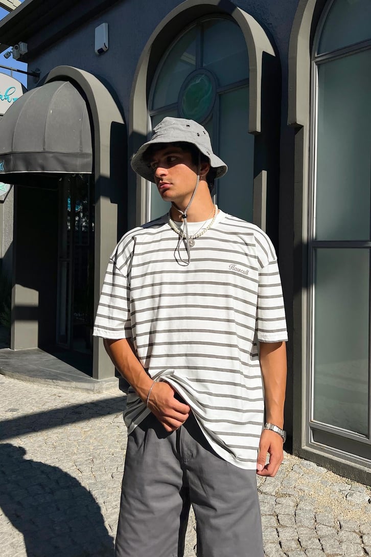 FlawCult Nakışlı Çizgili Oversize Tişört