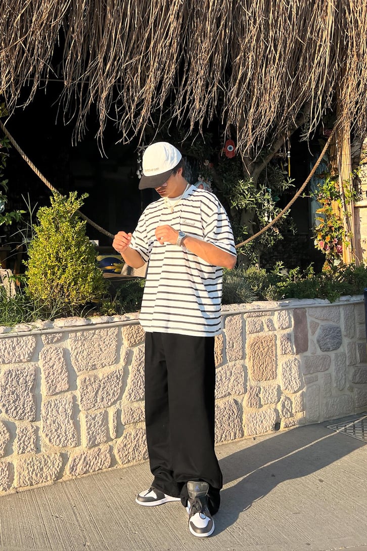 FlawCult Nakışlı Çizgili Oversize Tişört