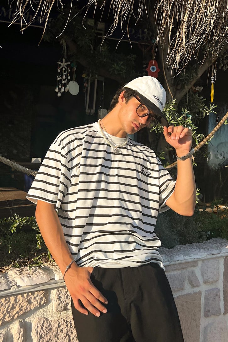 FlawCult Nakışlı Çizgili Oversize Tişört