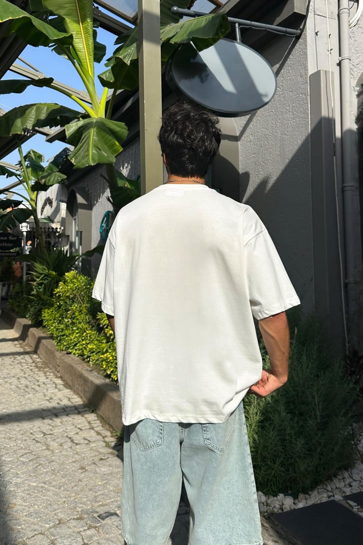 FlawCult Nakışlı Oversize Tişört