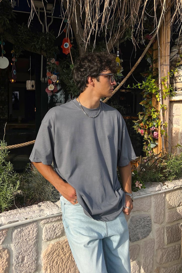 FlawCult Nakışlı Oversize Tişört