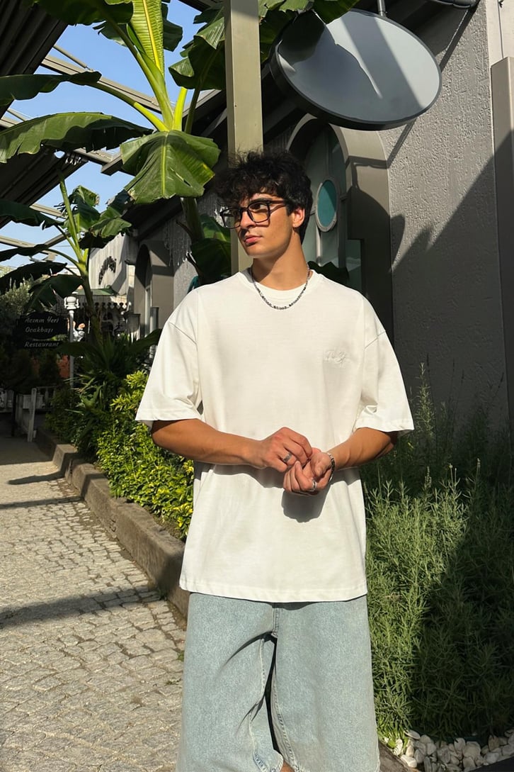 FlawCult Nakışlı Oversize Tişört