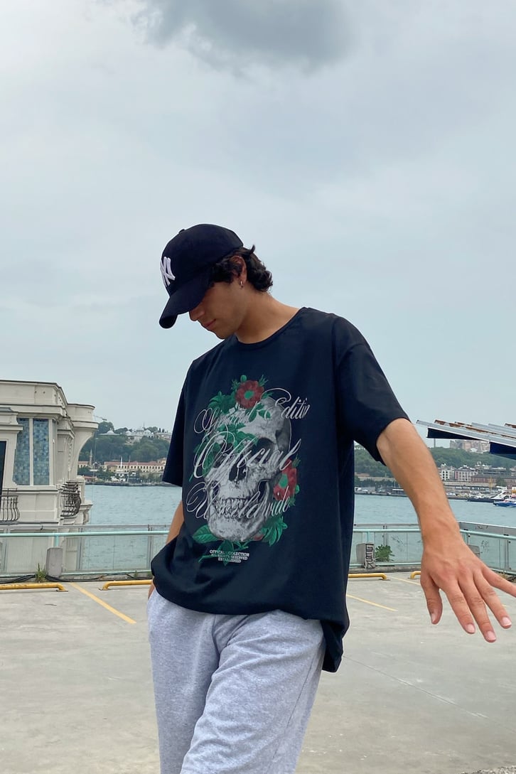 Flower Skull Baskılı Siyah Oversize Tshirt