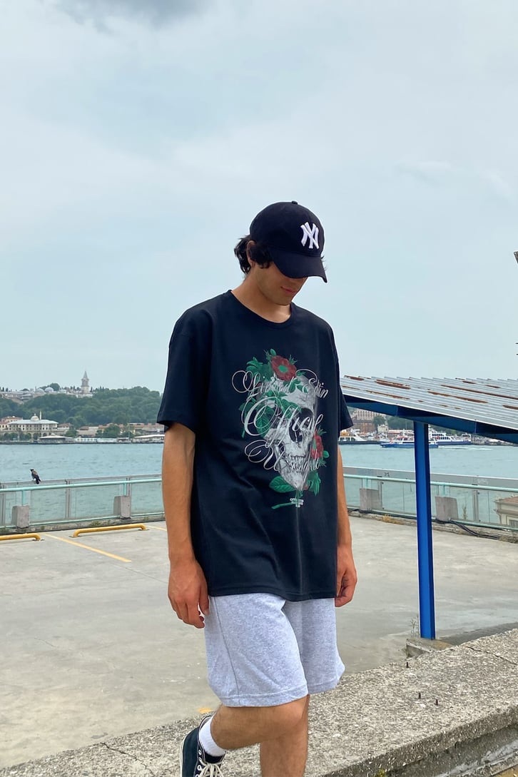 Flower Skull Baskılı Siyah Oversize Tshirt
