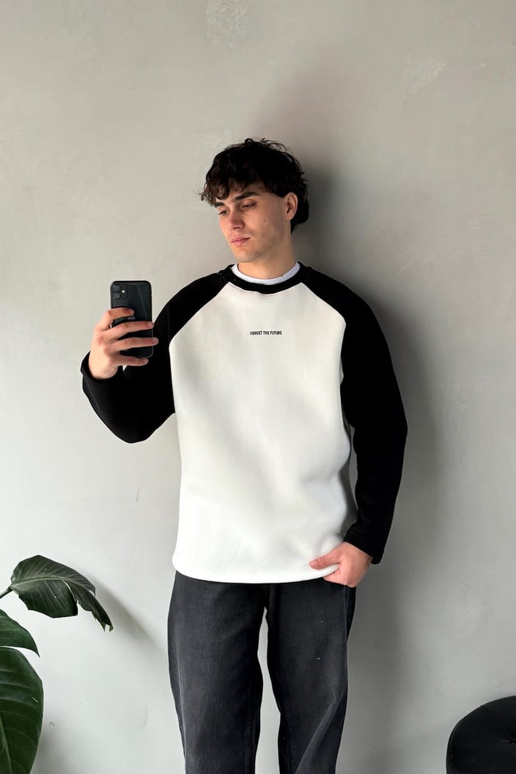 Forget The Future Reglan Kol Sweatshirt