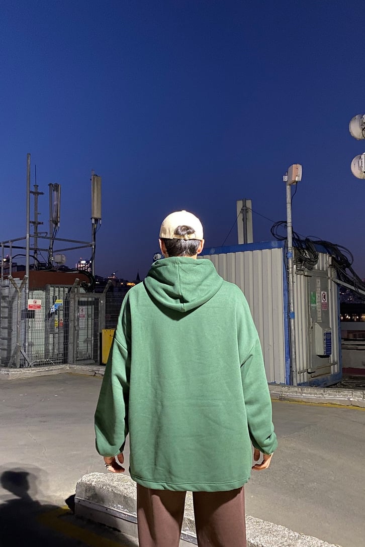 FREAK BASKILI OVERSIZE HOODIE