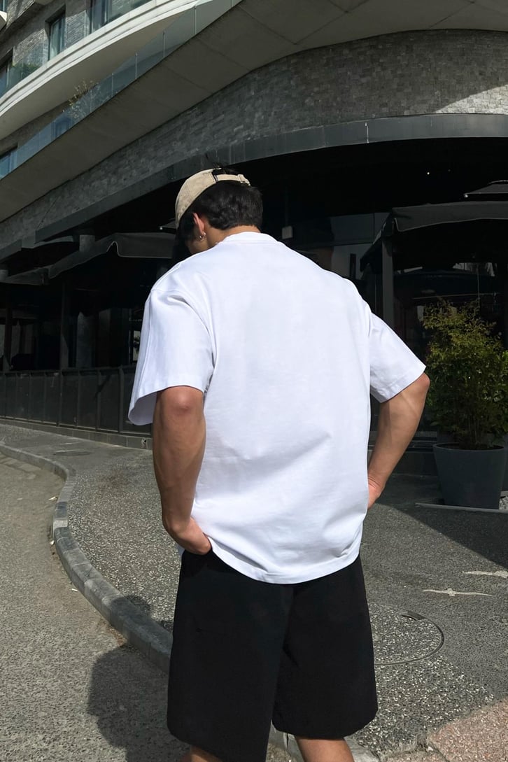 Fresh Nakışlı Beyaz Oversize Tişört