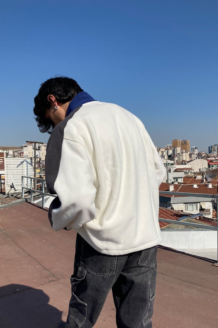 Front Pocket Oversize White Fleece
