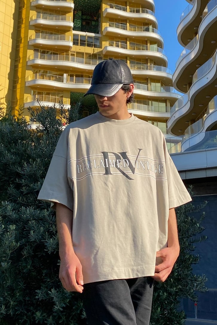 Front Text Logo Baskılı Latte Oversize Tshirt