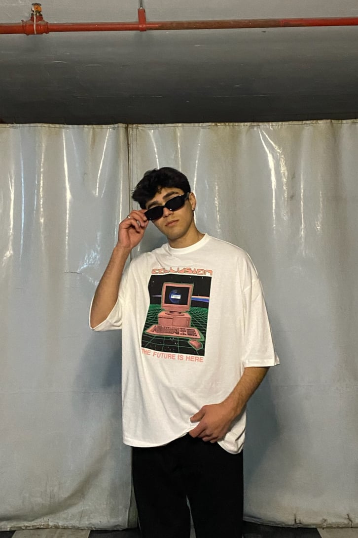 Future Front Printed Oversize Beyaz Tshirt