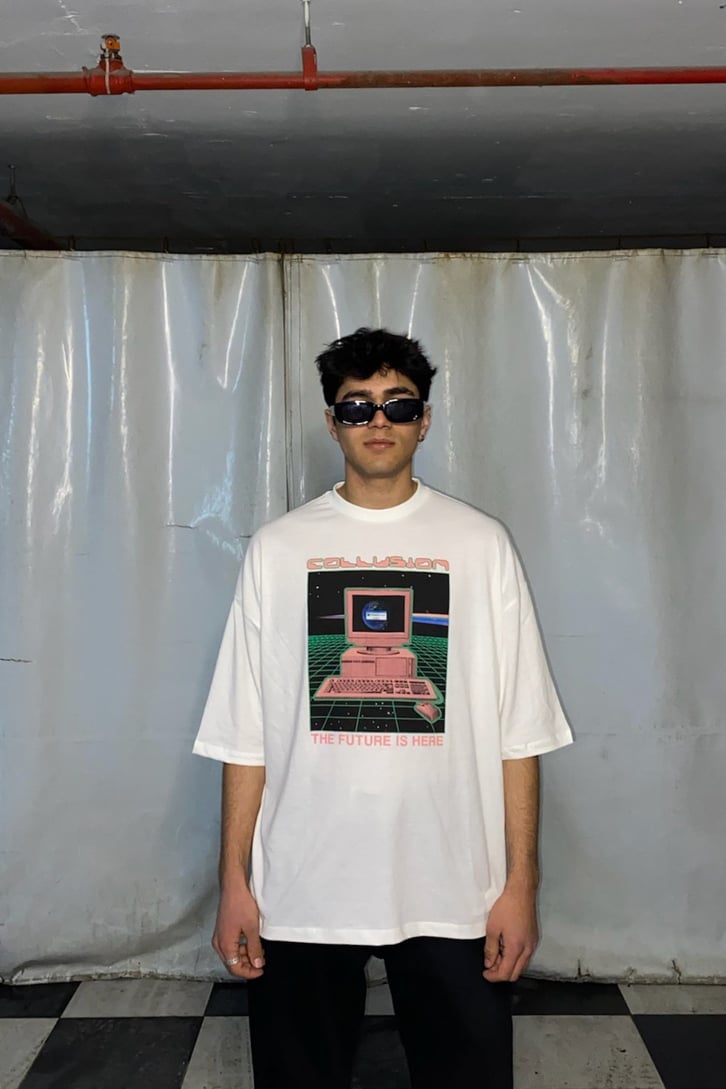 Future Front Printed Oversize Beyaz Tshirt