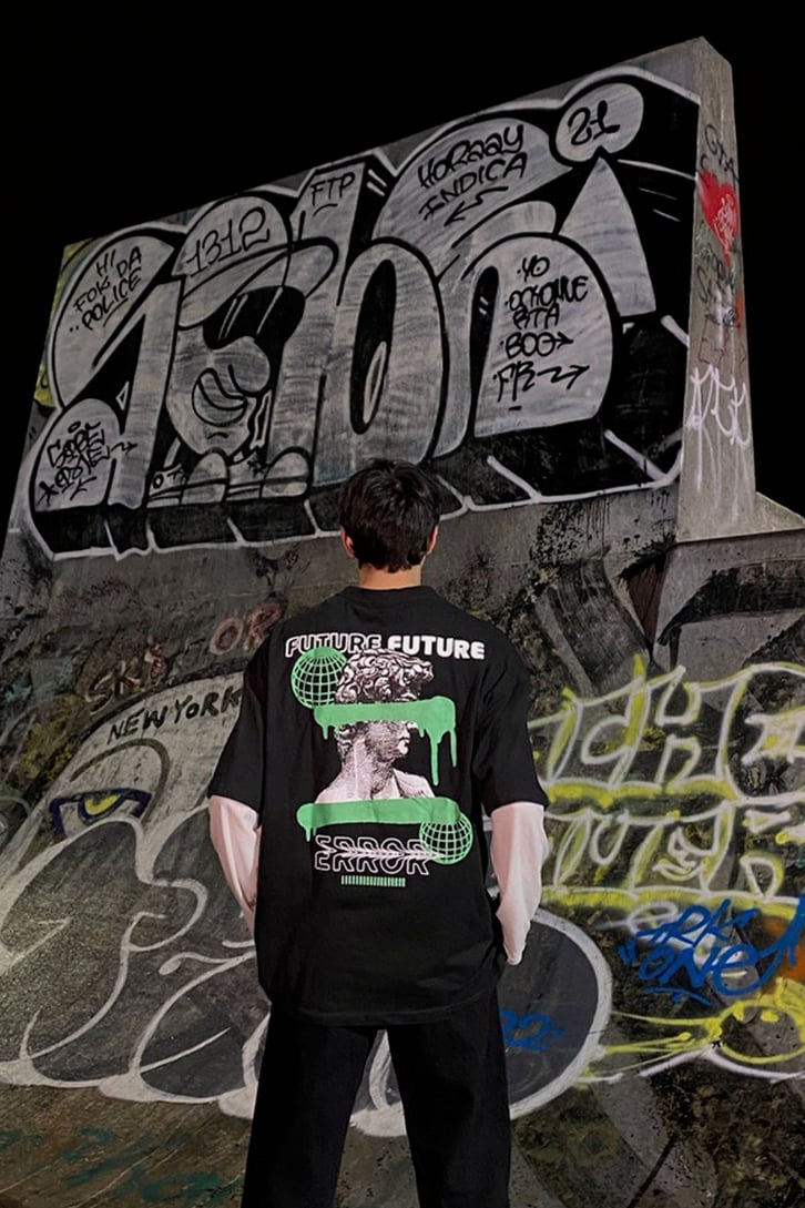 Future Printed Oversize Black Tshirt